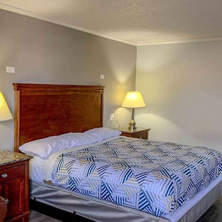 Motel 6 Newport News, Va - Fort Eustis Dış mekan fotoğraf